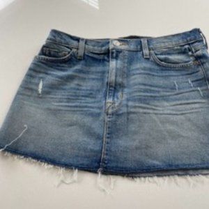 ⭐️AMAZING! Hudson | Vivid Denim Mini Skirt Raw Hem- size 28⭐️